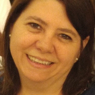 Tania Valéria Giovanelli Lopes